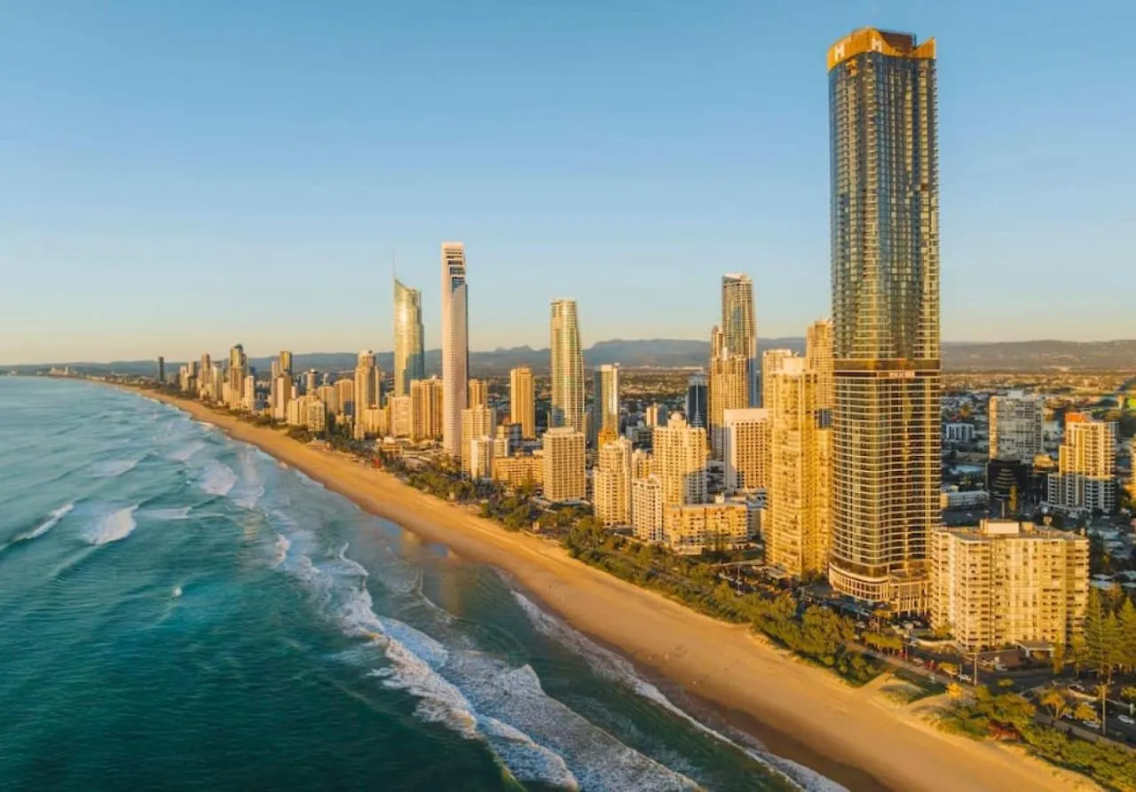 Marina View Escape 3Mins Walk To The Beach Gold Coast
