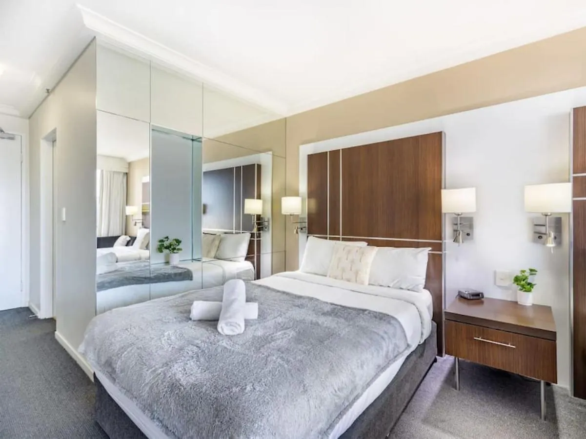 Apartment Marina View Escape 3Mins Walk To The Beach Gold Coast Australia